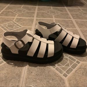 Report platform sandals white/black